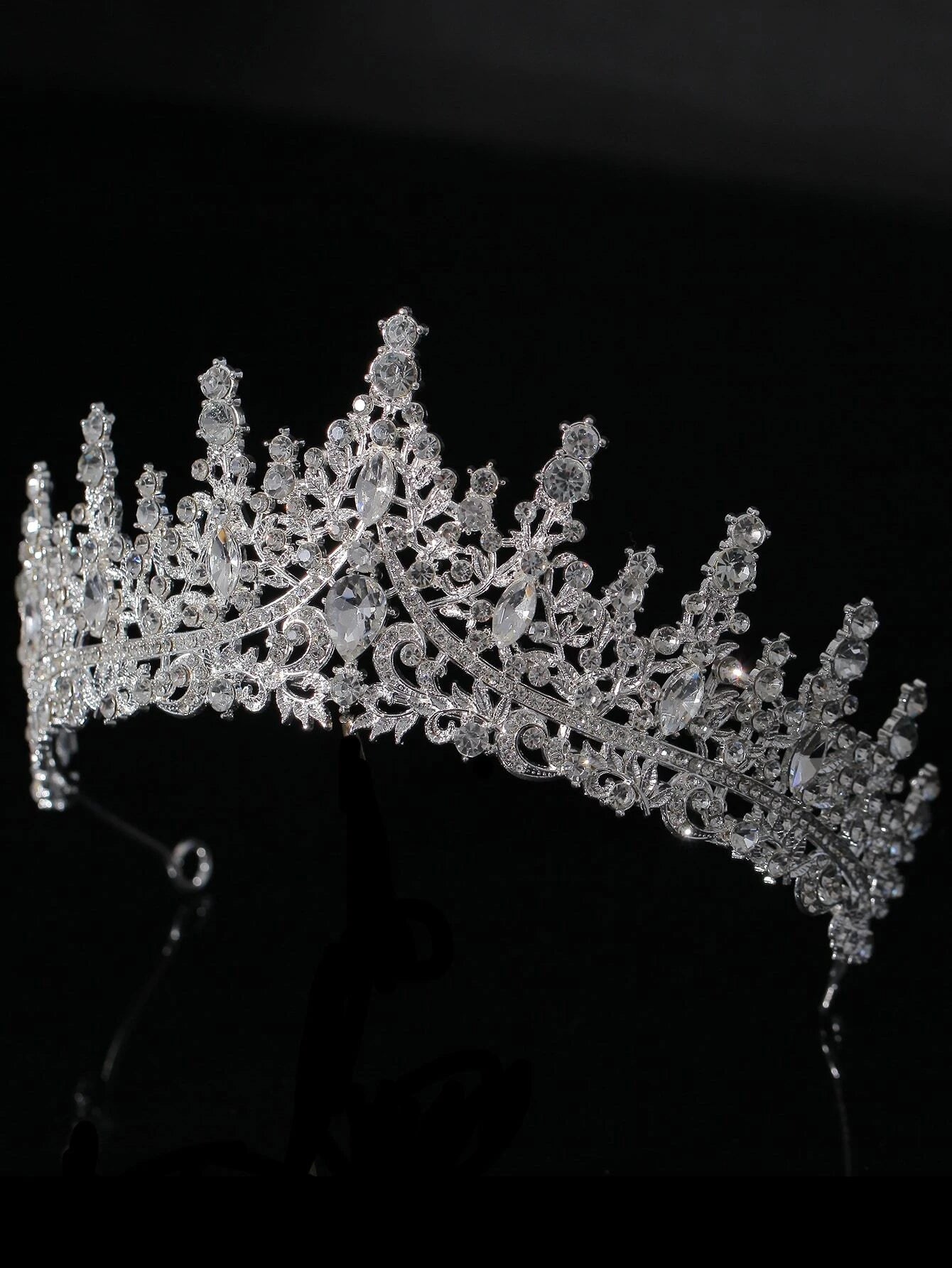 Dames Bruiloft Sieradenset – Klassieke Strass Tiara met Eenvoudige Ketting en Oorbellen voor Bruiden en Feestelijke Gelegenheden