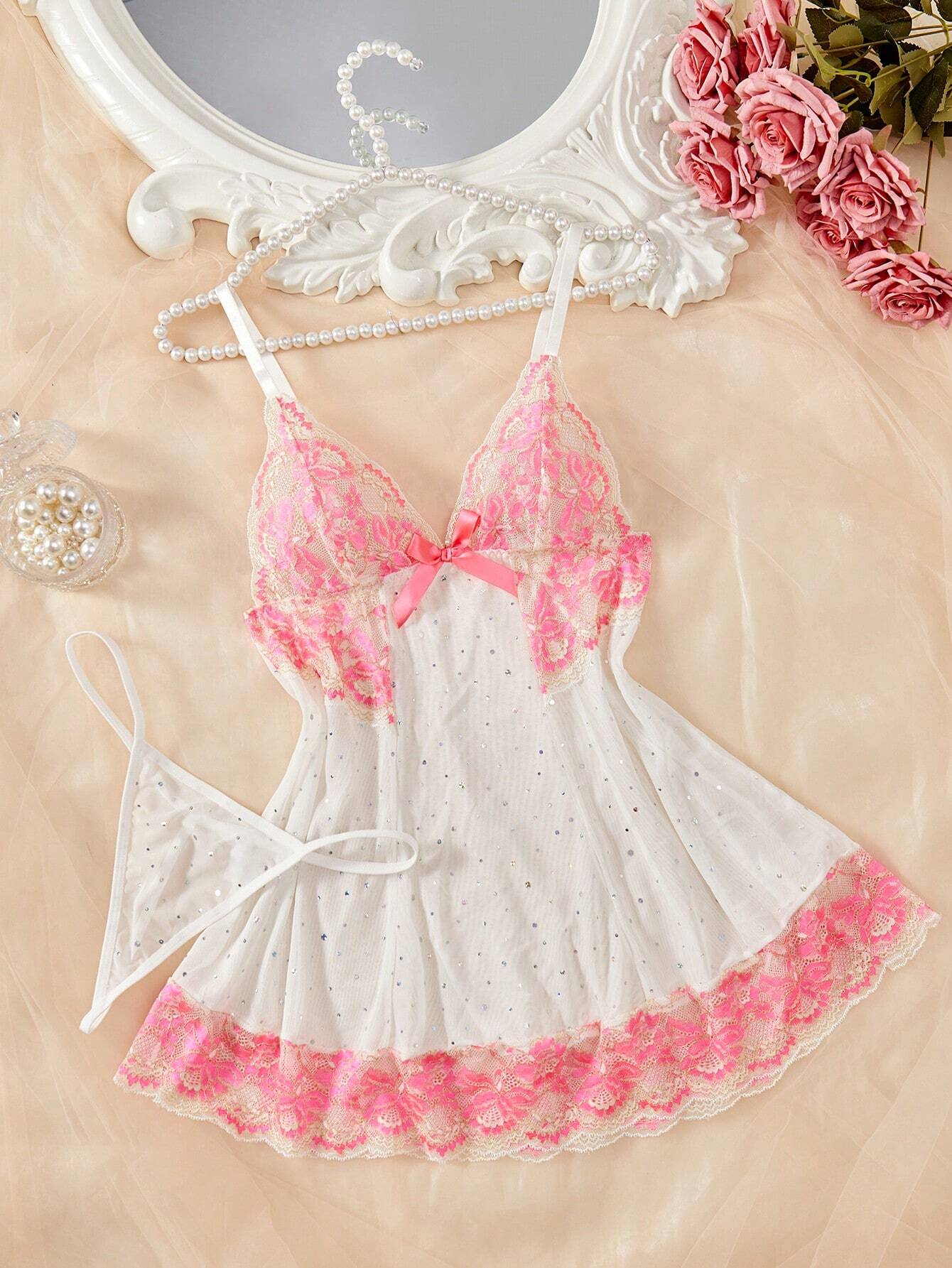 2-delige witte babydoll set met roze kant